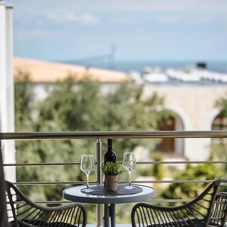 Premiere Lumiere * Akrotiri (Zakynthos)